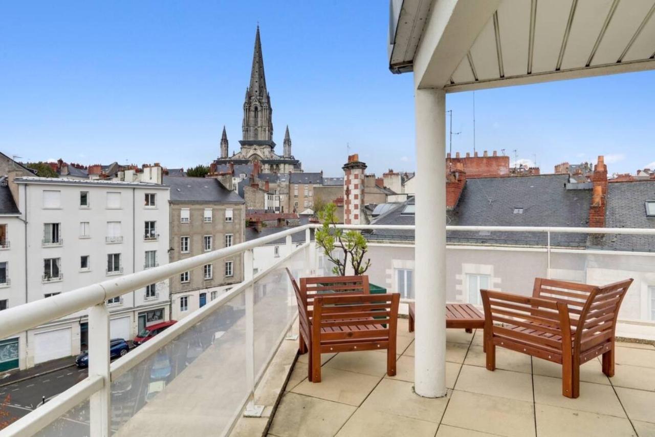 Bright Apartment With Large Terrace น็องต์ ภายนอก รูปภาพ