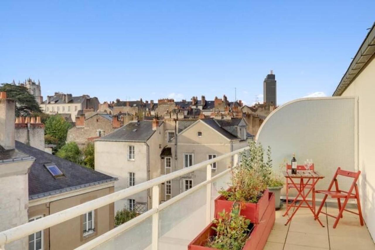 Bright Apartment With Large Terrace น็องต์ ภายนอก รูปภาพ
